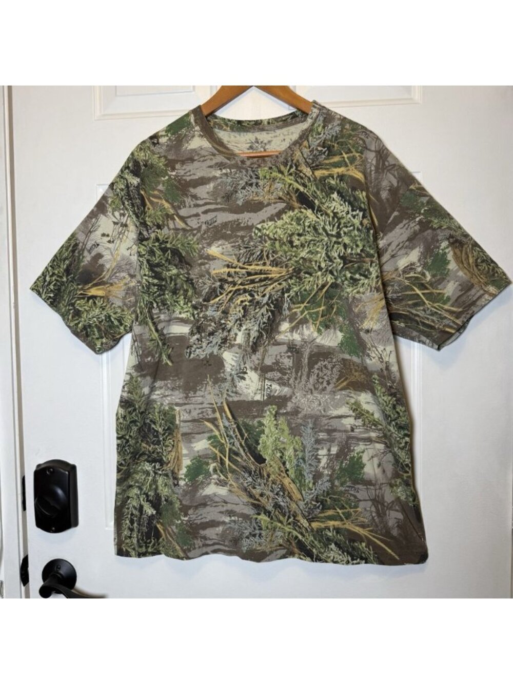 Millcreek Outfitters Camo T-shirt Men's Size XL Cotton